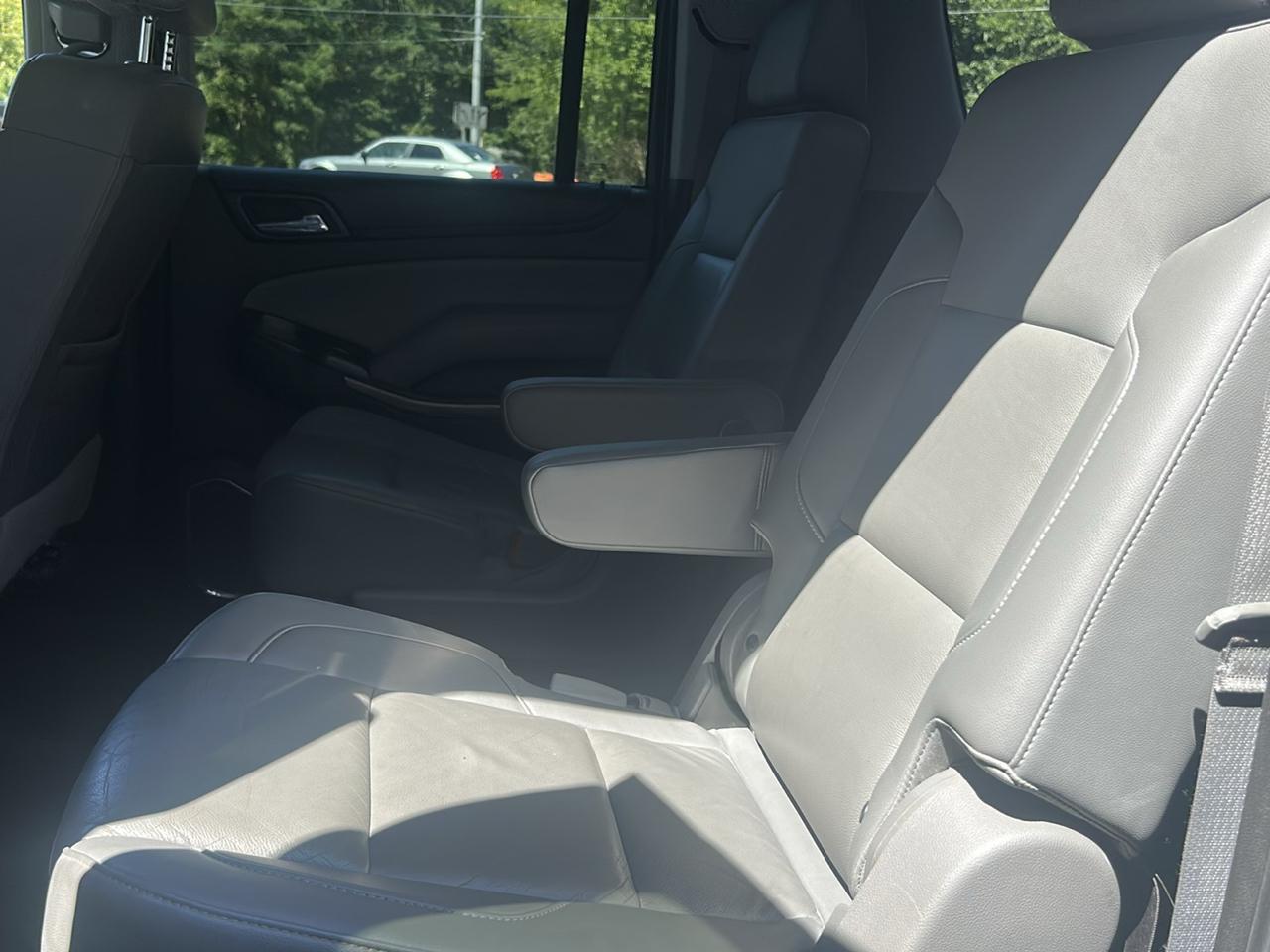 Chevrolet Suburban LT 4WD 2016