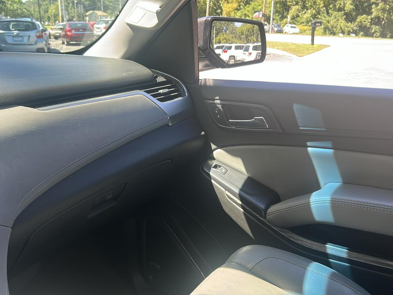 Chevrolet Suburban LT 4WD 2016