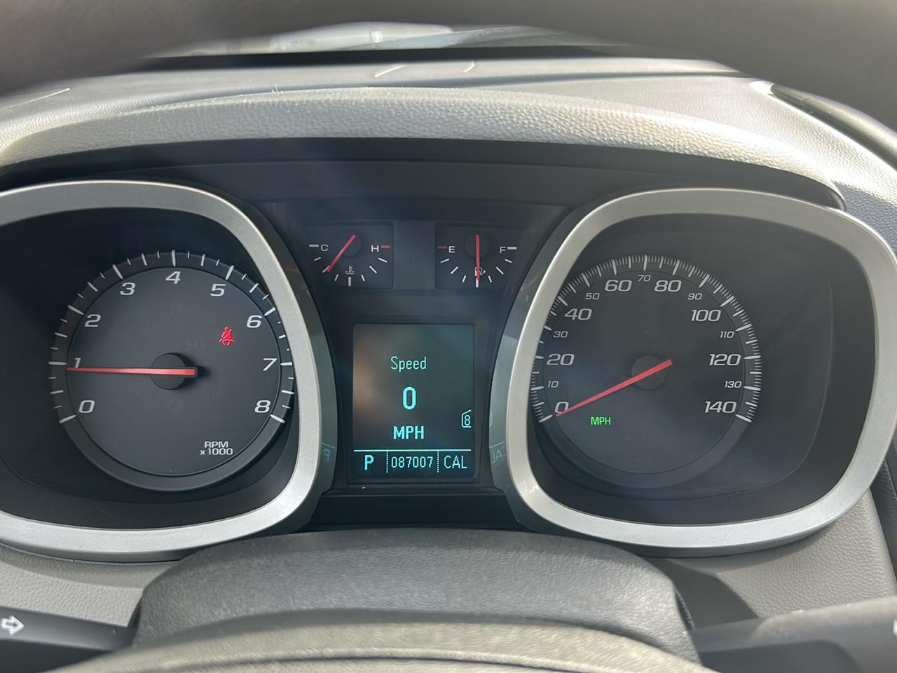 Chevrolet Equinox LS 2WD 2011