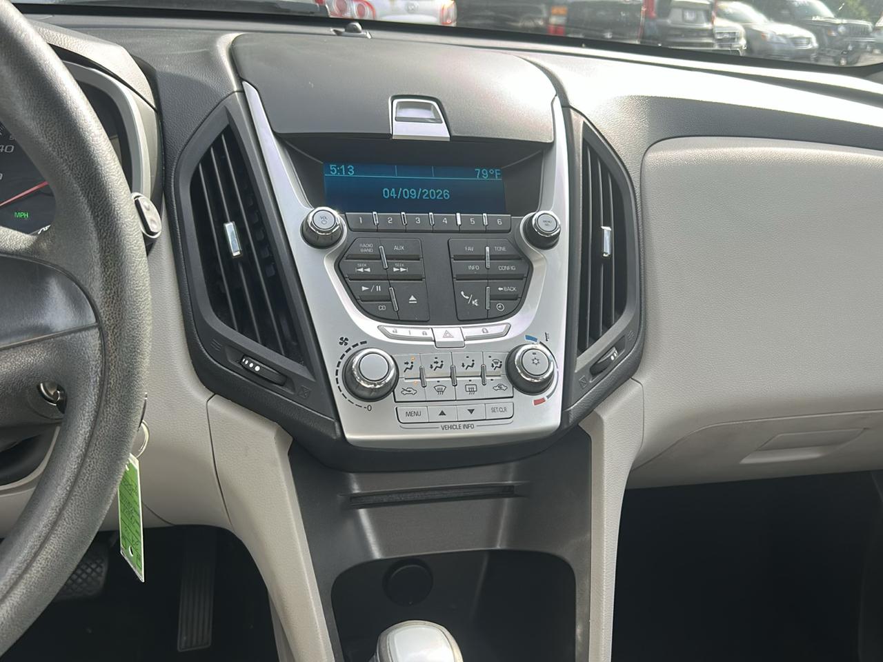 Chevrolet Equinox LS 2WD 2011