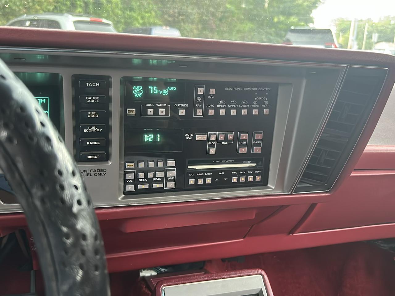 Oldsmobile Toronado Brougham 1986