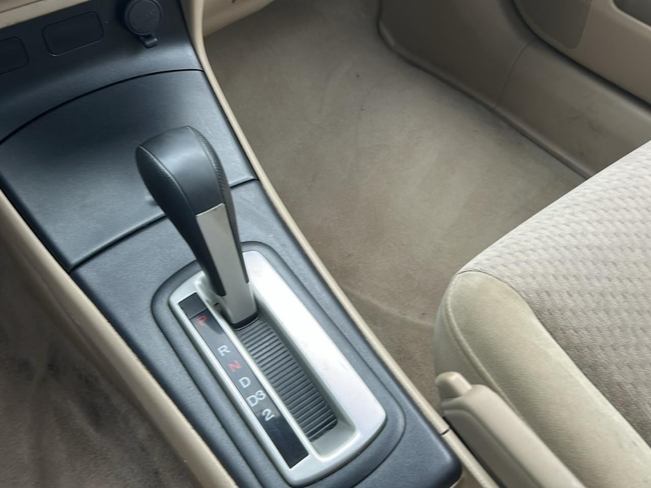 Honda Civic VP Sedan AT 2004