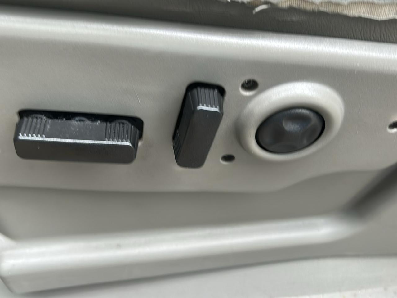 Chevrolet Tahoe 4WD 2004