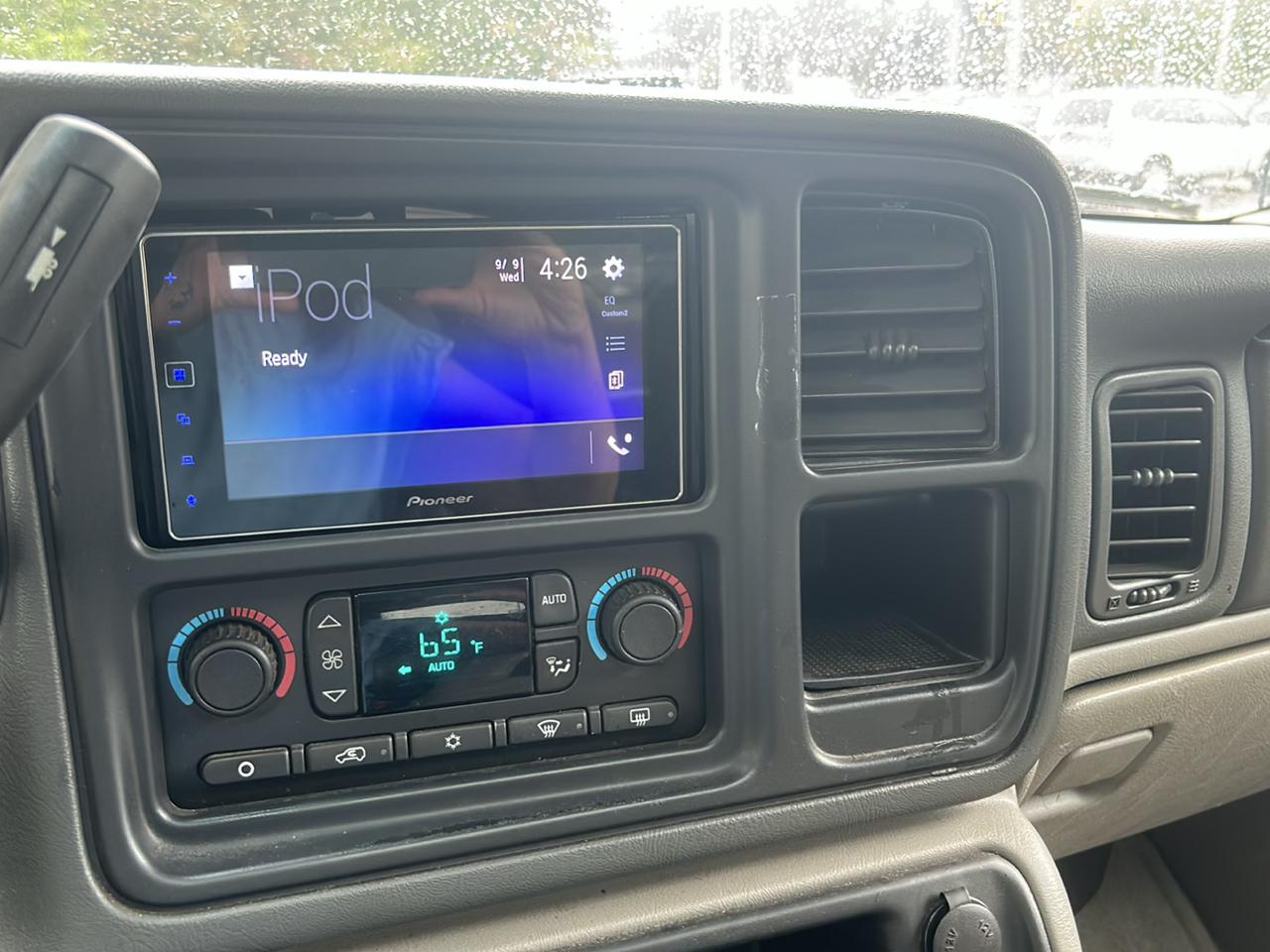 Chevrolet Tahoe 4WD 2004
