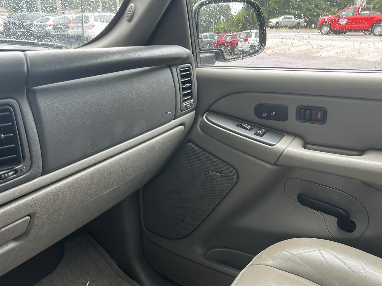 Chevrolet Tahoe 4WD 2004
