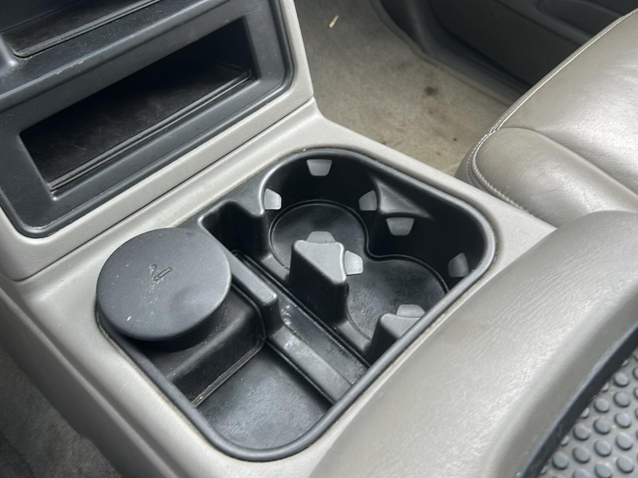 Chevrolet Tahoe 4WD 2004