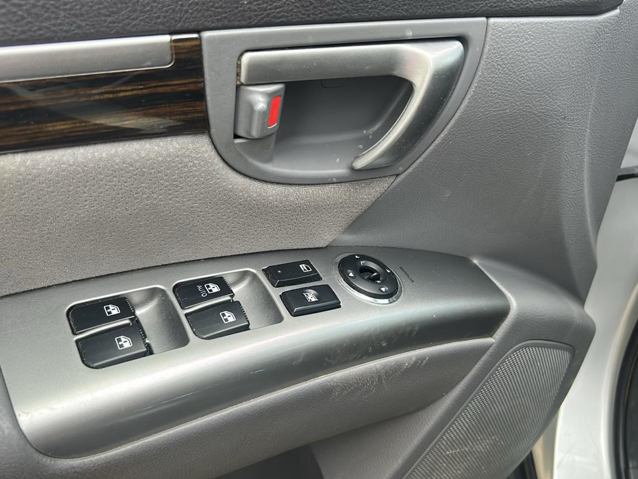 Hyundai Santa Fe SE 3.5 4WD 2011