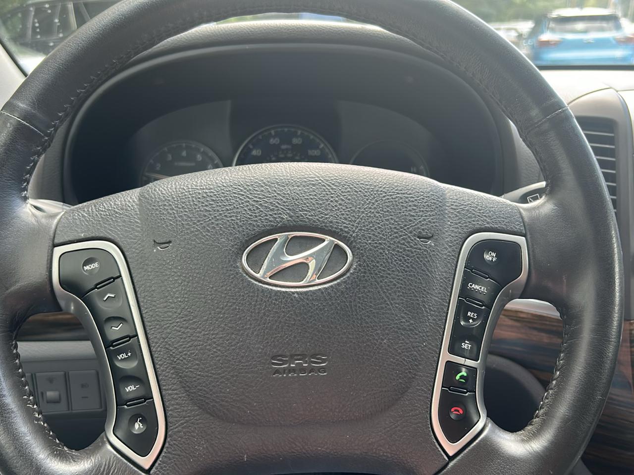 Hyundai Santa Fe SE 3.5 4WD 2011