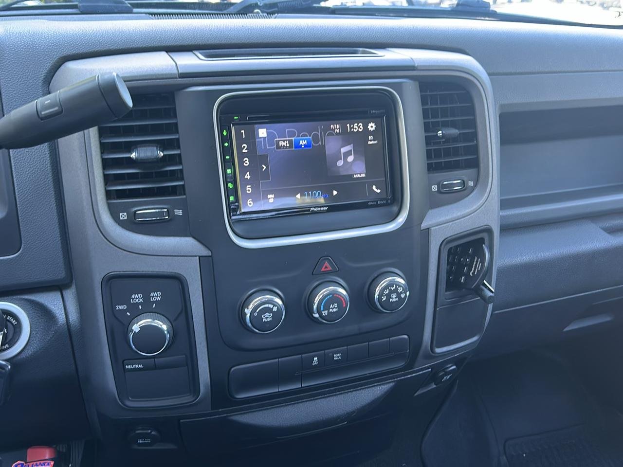 RAM 1500 Tradesman Quad Cab 4WD 2013