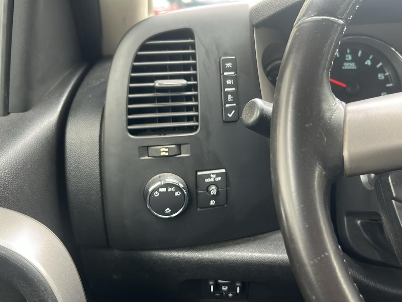 Chevrolet Silverado 1500 LT Ext. Cab Long Box 4WD 2011