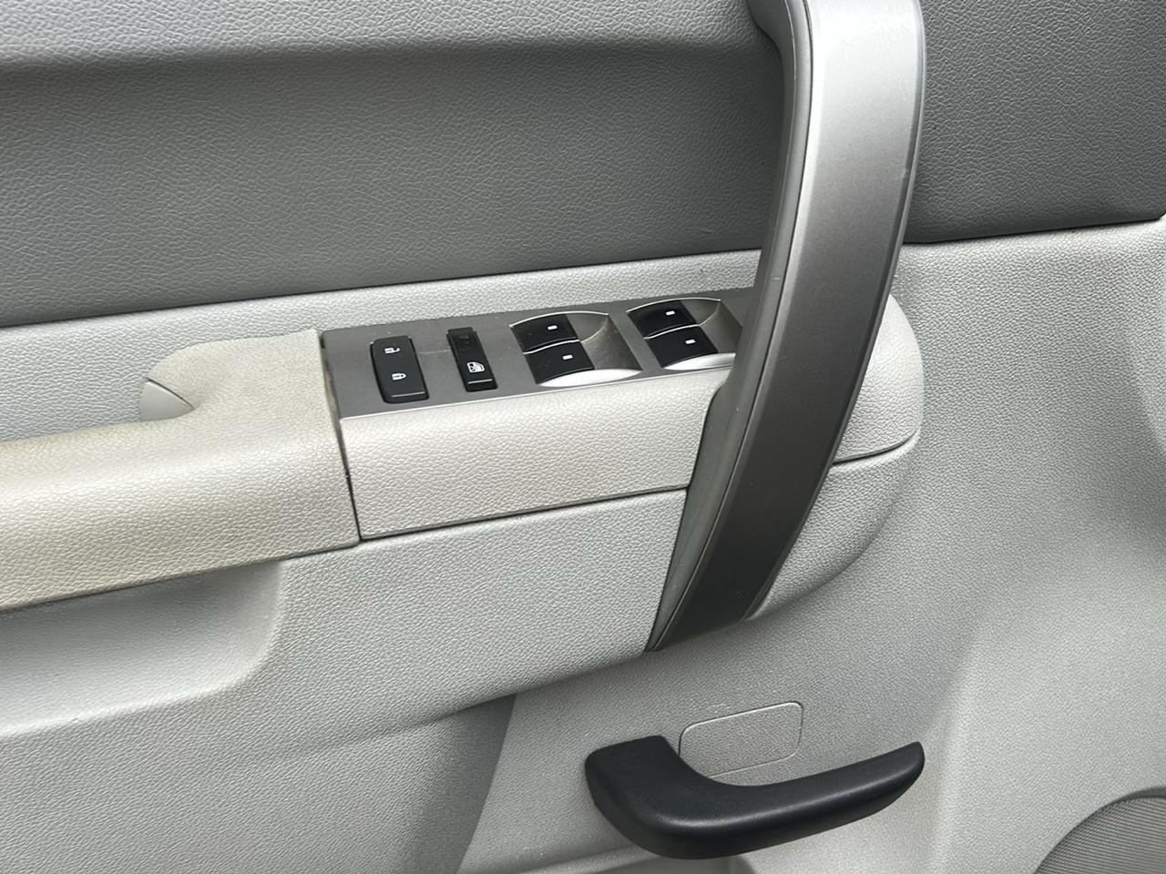 Chevrolet Silverado 1500 LT Crew Cab 4WD 2012