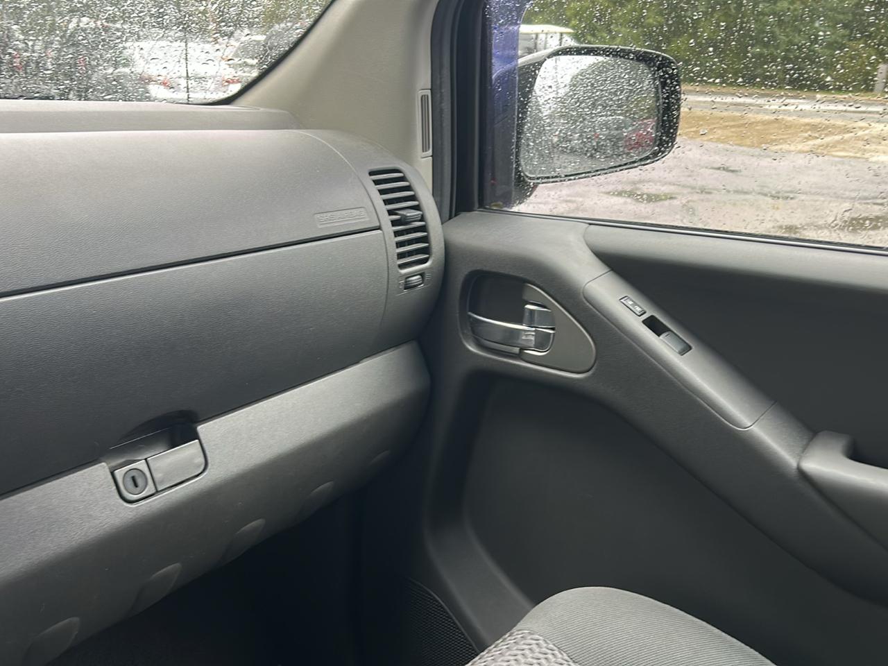 Nissan Frontier LE King Cab 4WD 2008