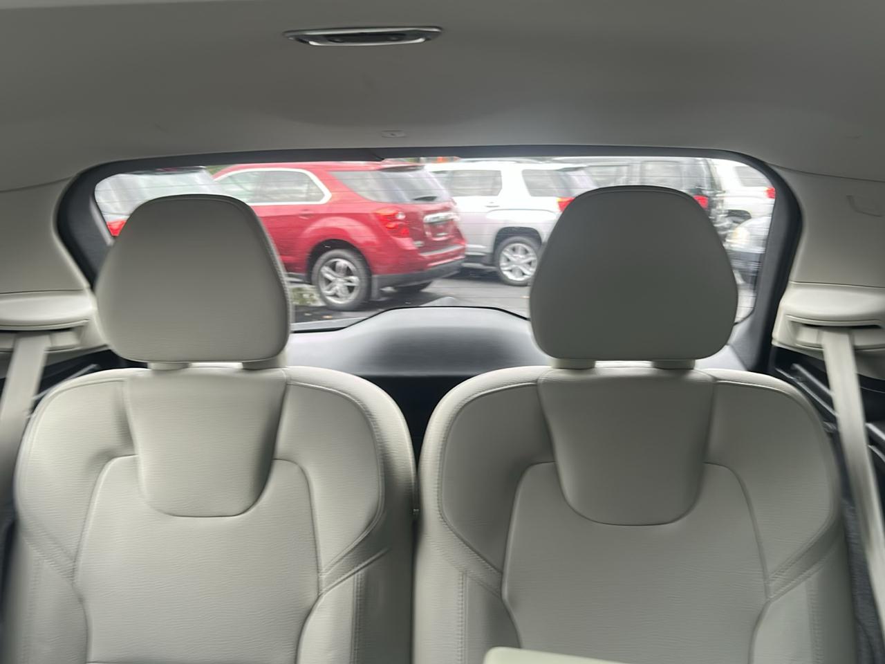 Volvo XC90 T5 Momentum 2022