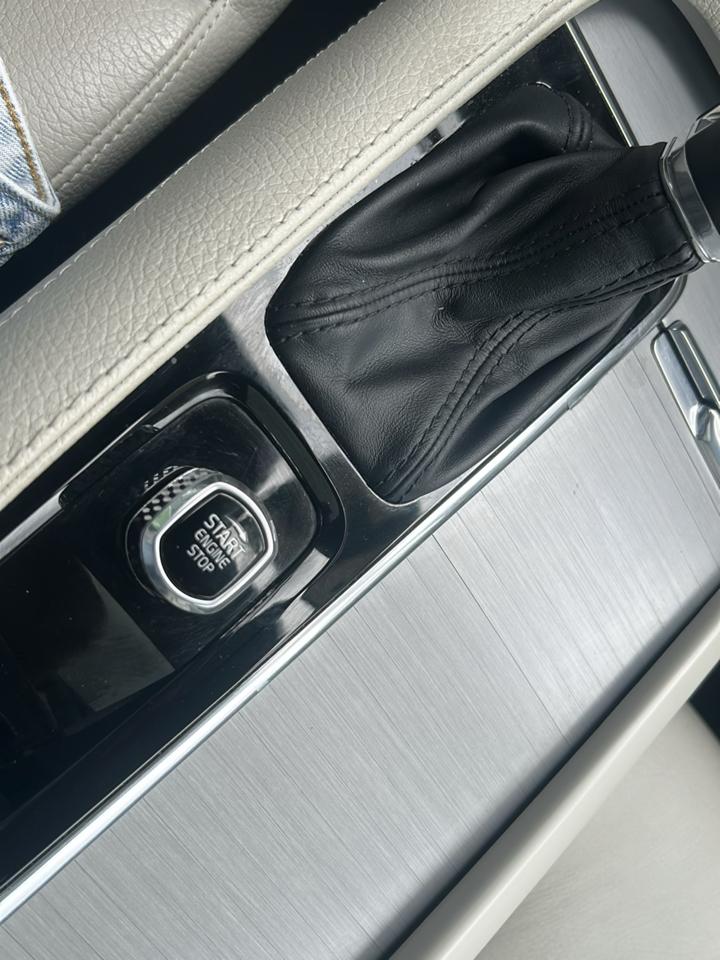 Volvo XC90 T5 Momentum 2022