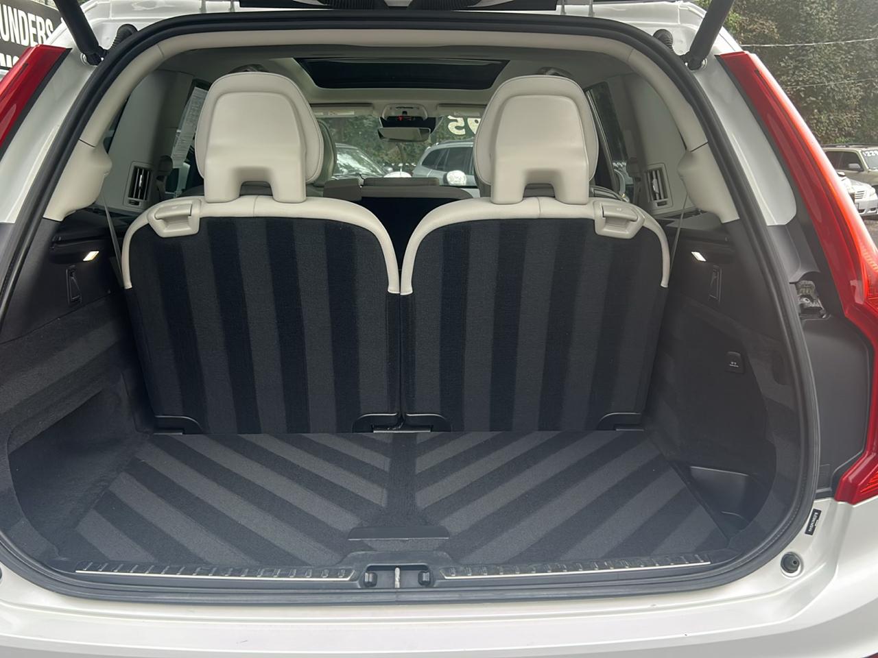 Volvo XC90 T5 Momentum 2022