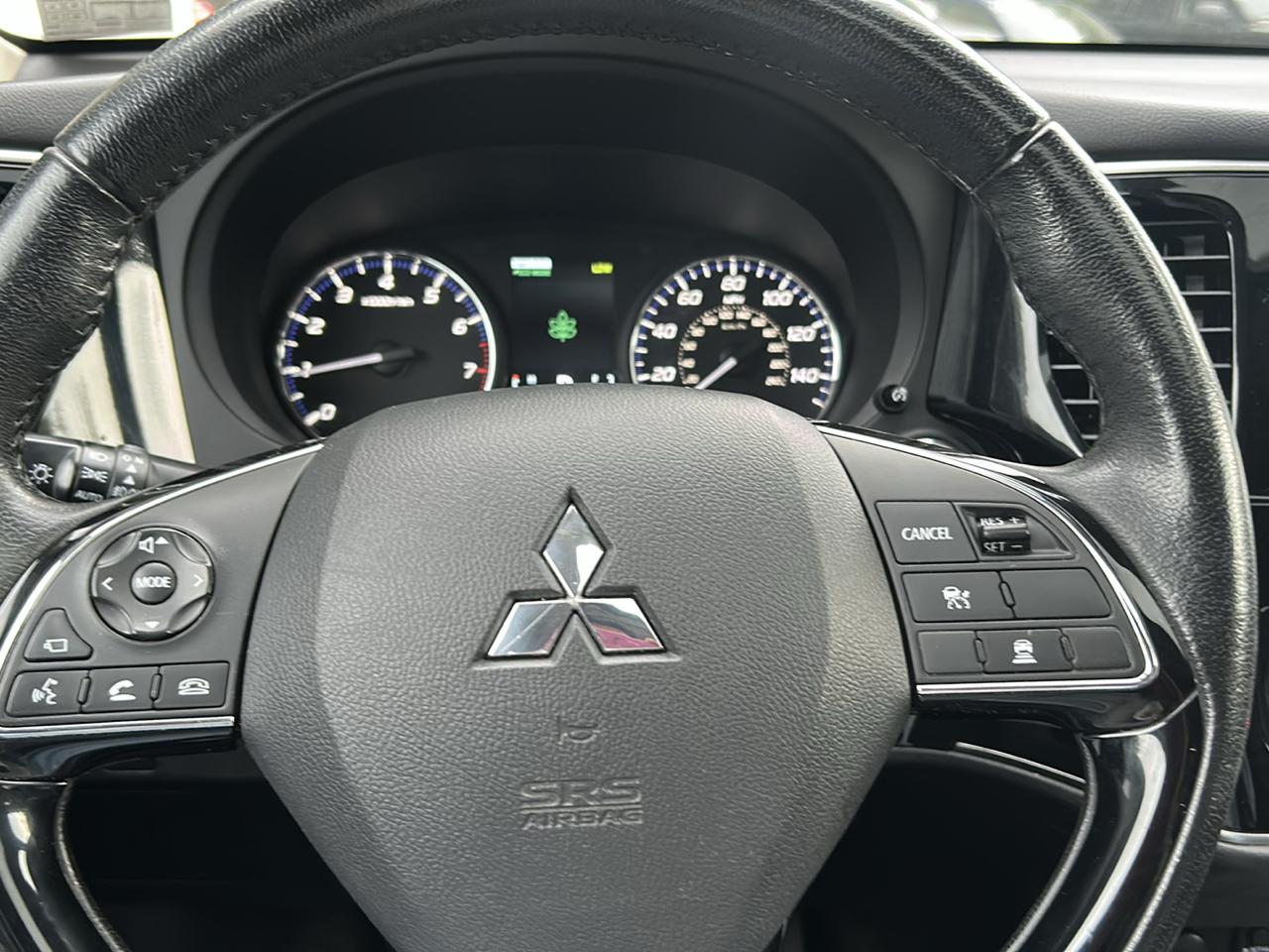 Mitsubishi Outlander SEL AWD 2017