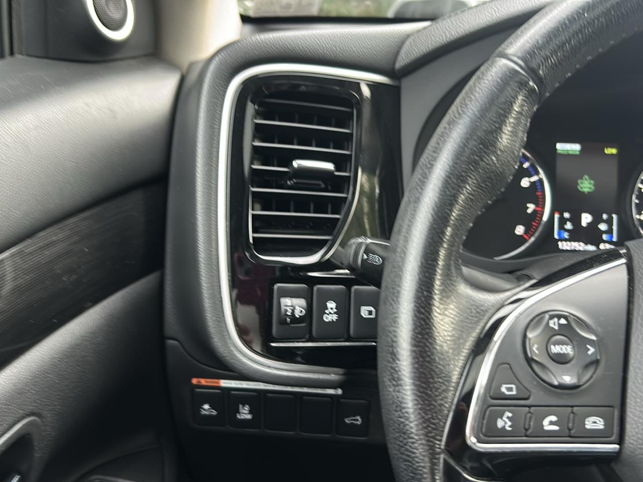 Mitsubishi Outlander SEL AWD 2017