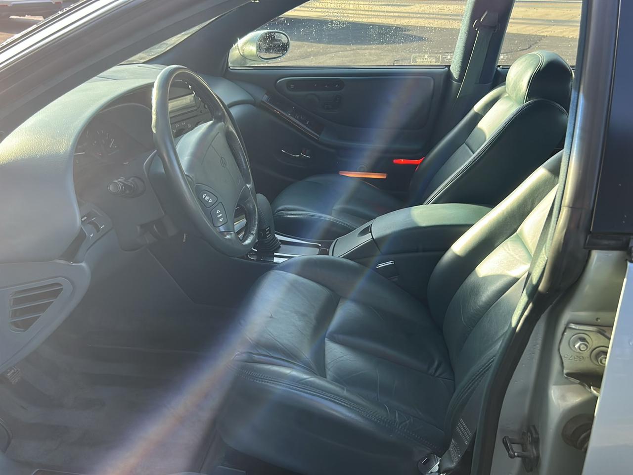 Oldsmobile Aurora Base 1996