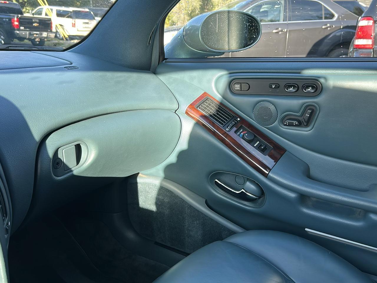Oldsmobile Aurora Base 1996