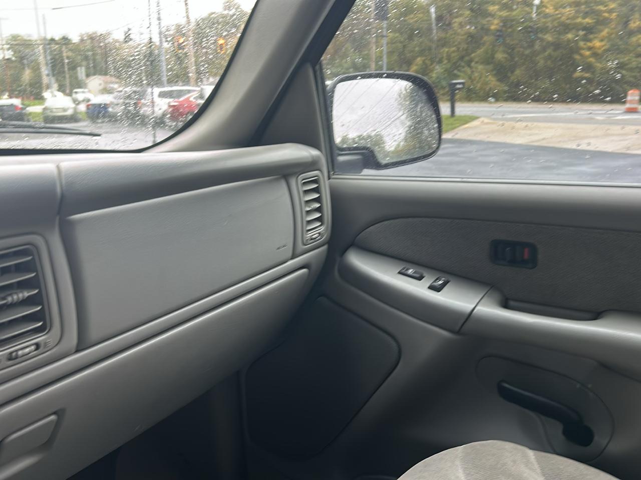 GMC Sierra 2500 SL Ext. Cab 3-Door Short Bed 4WD 2000
