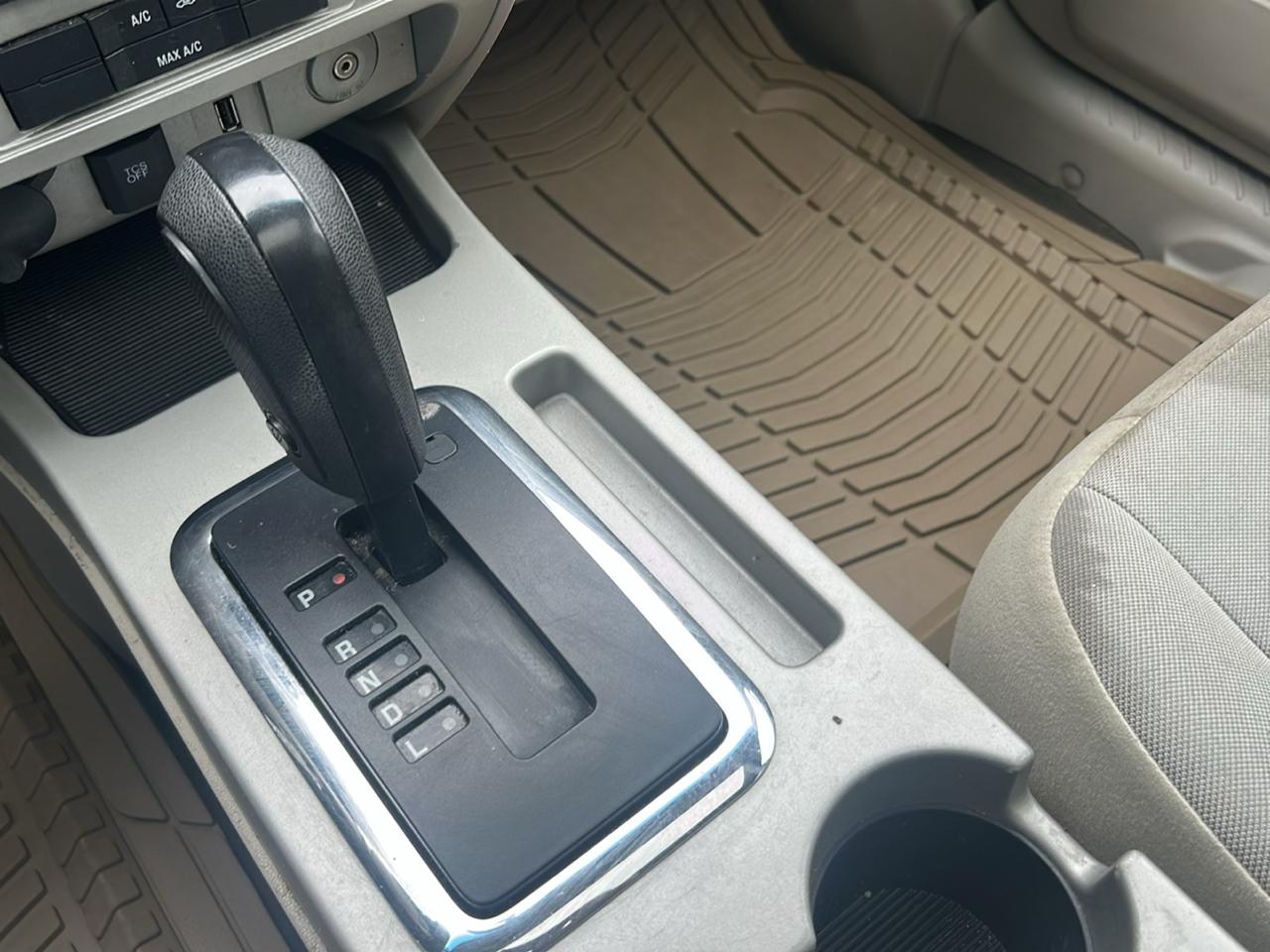 Ford Escape XLT 4WD 2011