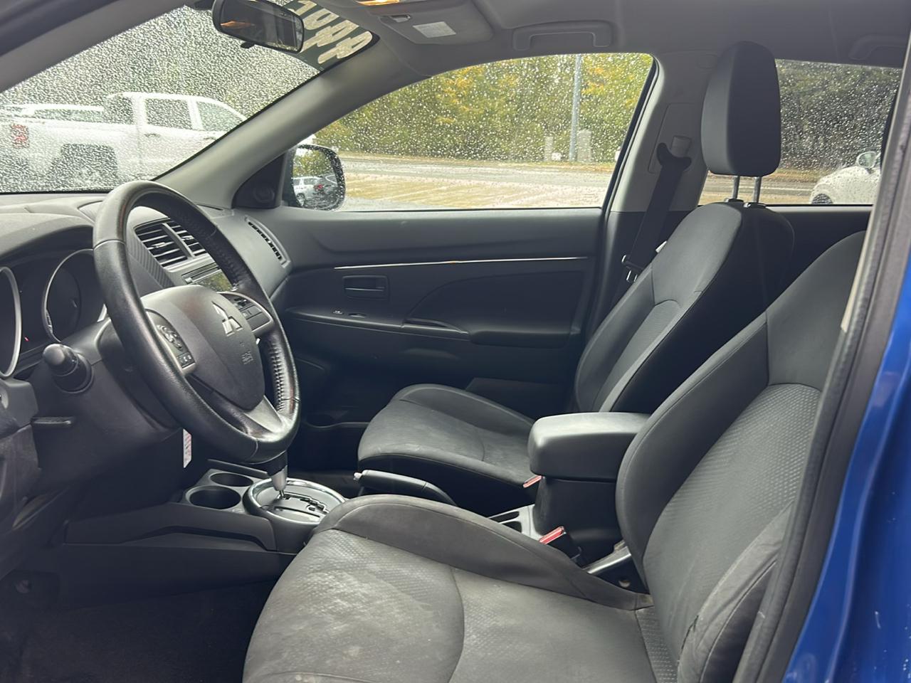 Mitsubishi Outlander Sport ES 2WD 2015