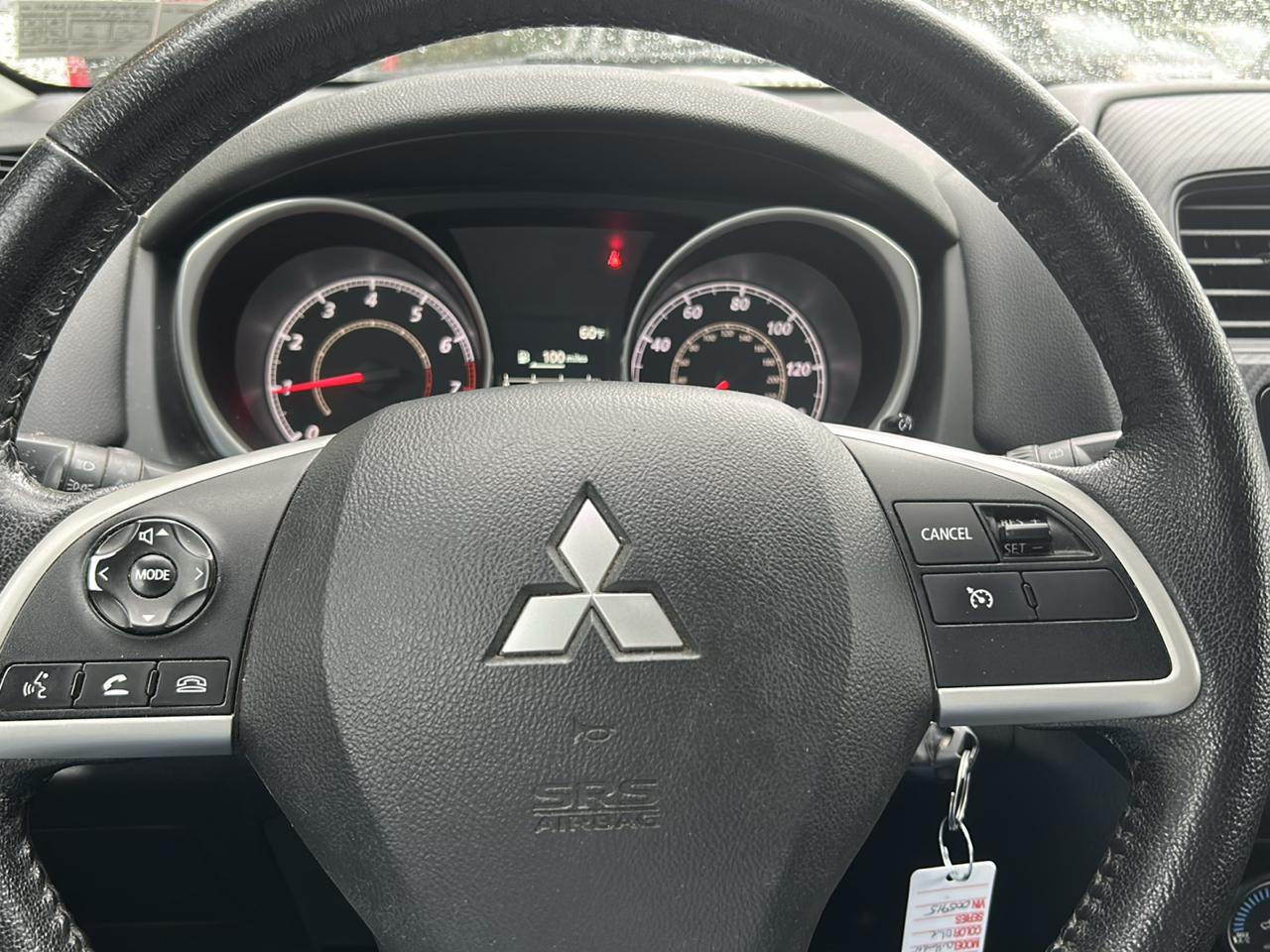 Mitsubishi Outlander Sport ES 2WD 2015