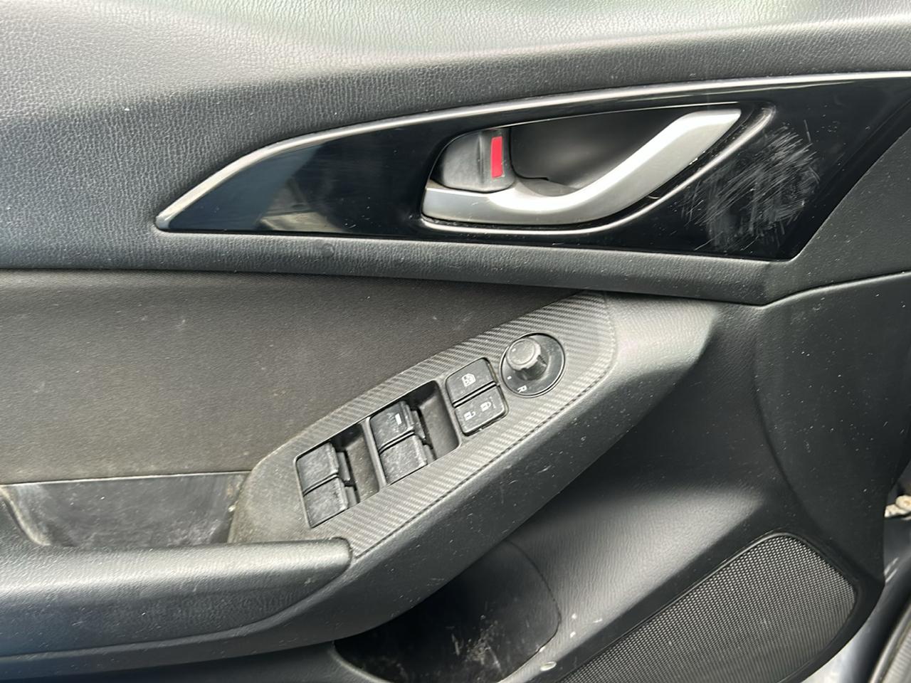 Mazda MAZDA3 i Sport AT 4-Door 2016