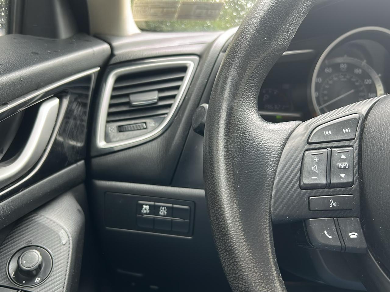 Mazda MAZDA3 i Sport AT 4-Door 2016