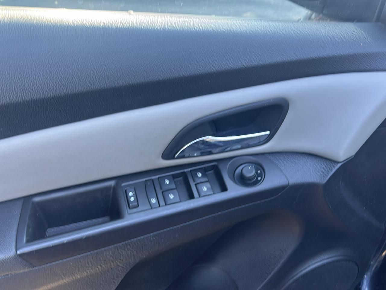 Chevrolet Cruze LS Auto 2015
