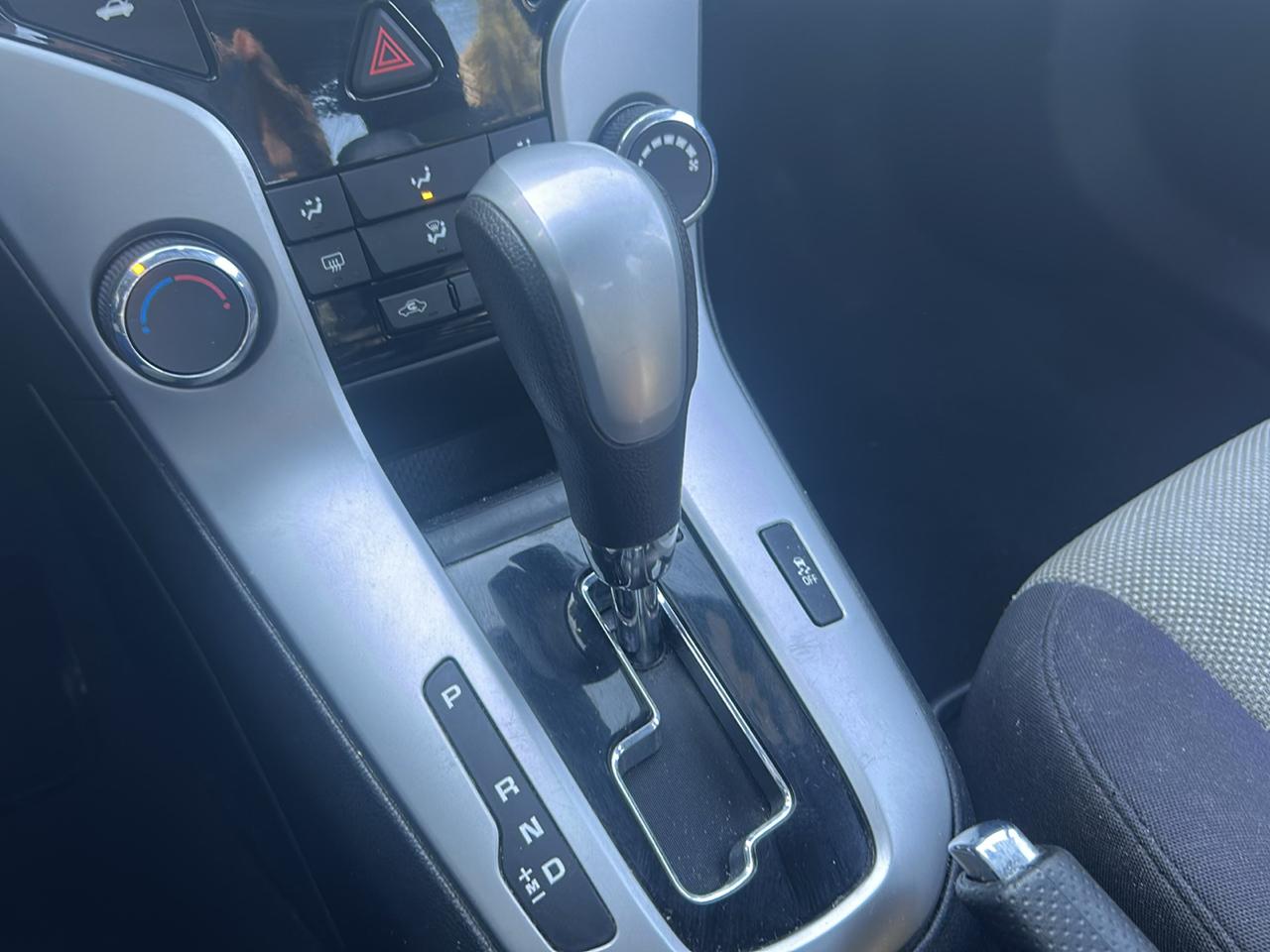 Chevrolet Cruze LS Auto 2015