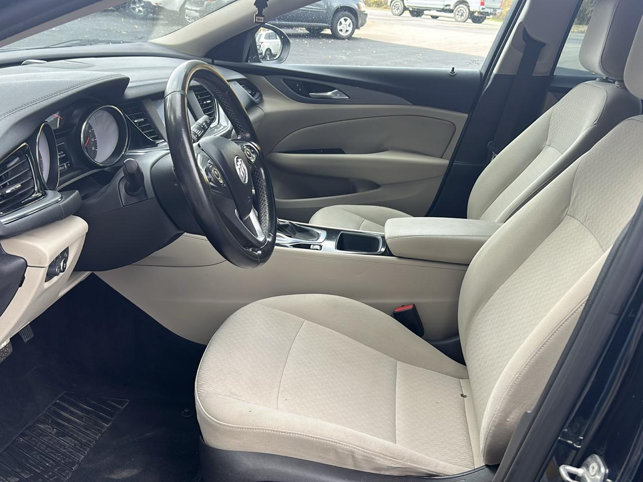 Buick Regal TourX Preferred 2018