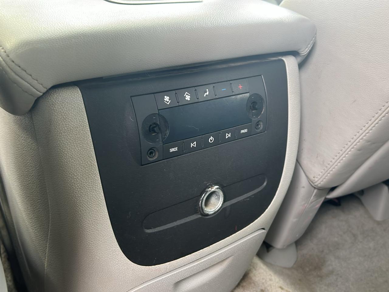 Chevrolet Suburban LTZ 1500 4WD 2008