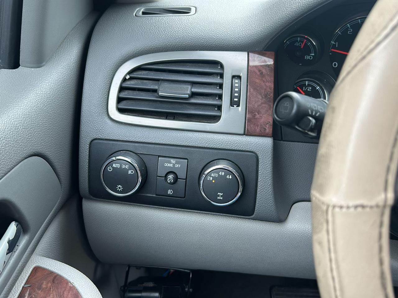 Chevrolet Suburban LTZ 1500 4WD 2008