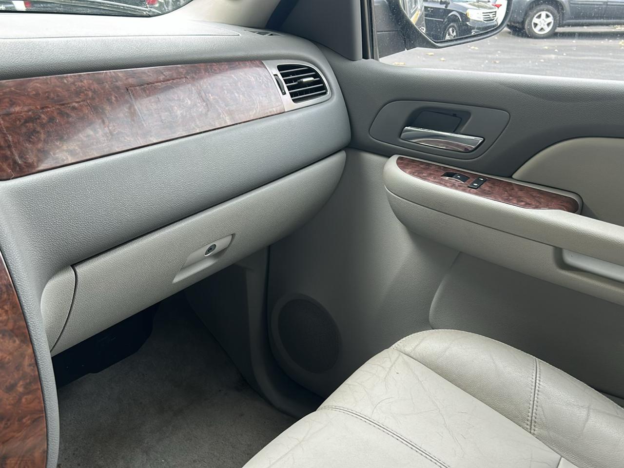 Chevrolet Suburban LTZ 1500 4WD 2008