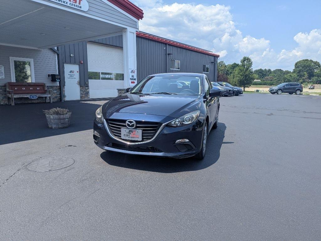 Mazda MAZDA3 i SV AT 4-Door 2015
