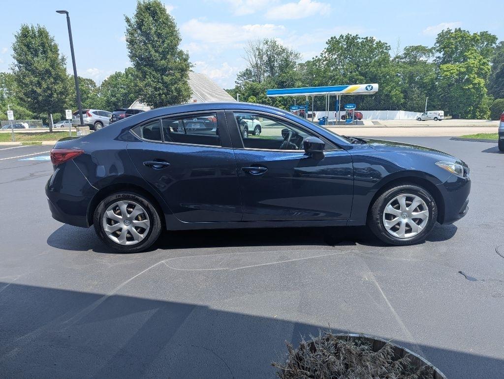 Mazda MAZDA3 i SV AT 4-Door 2015