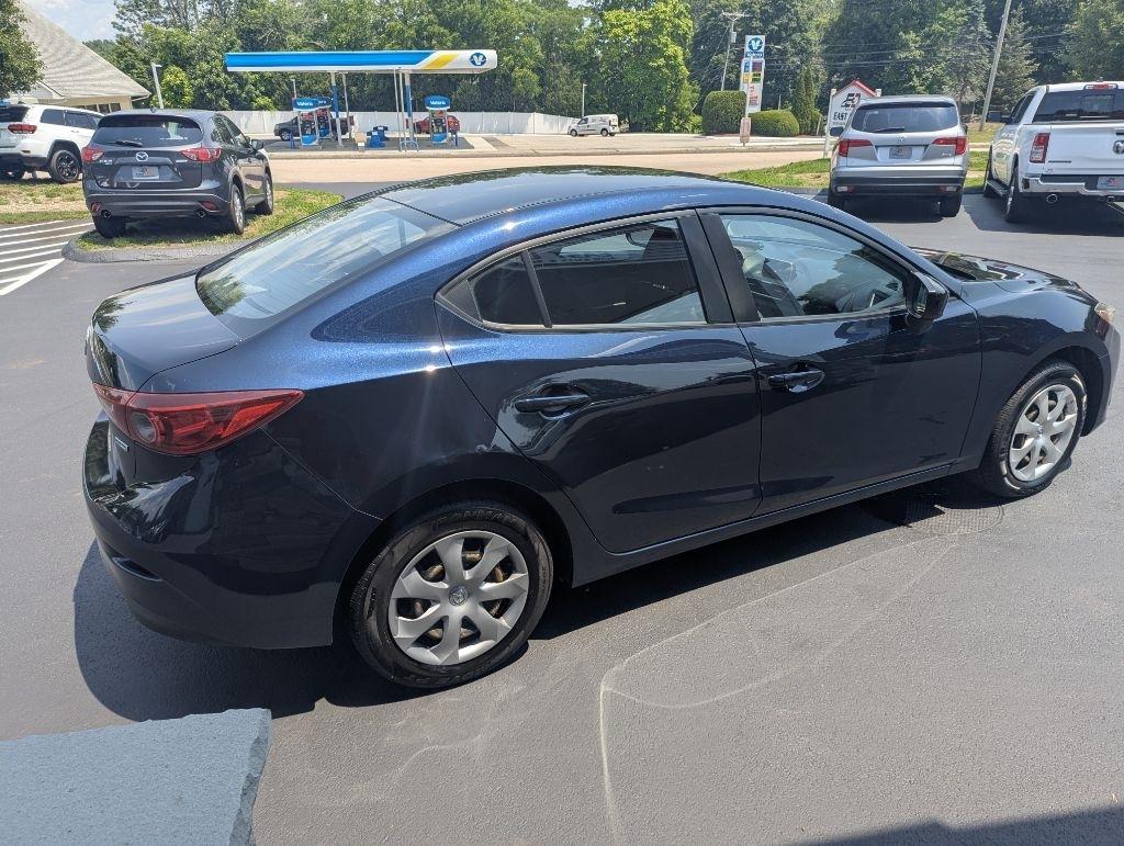 Mazda MAZDA3 i SV AT 4-Door 2015