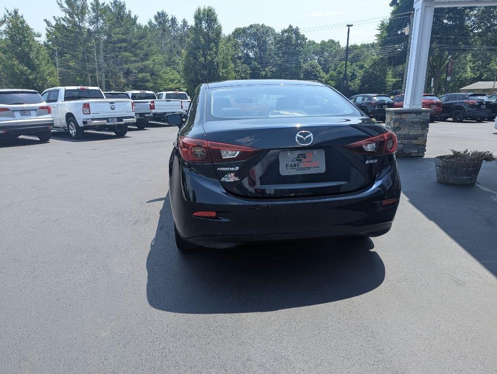 Mazda MAZDA3 i SV AT 4-Door 2015