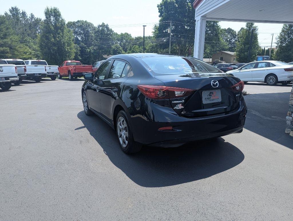Mazda MAZDA3 i SV AT 4-Door 2015