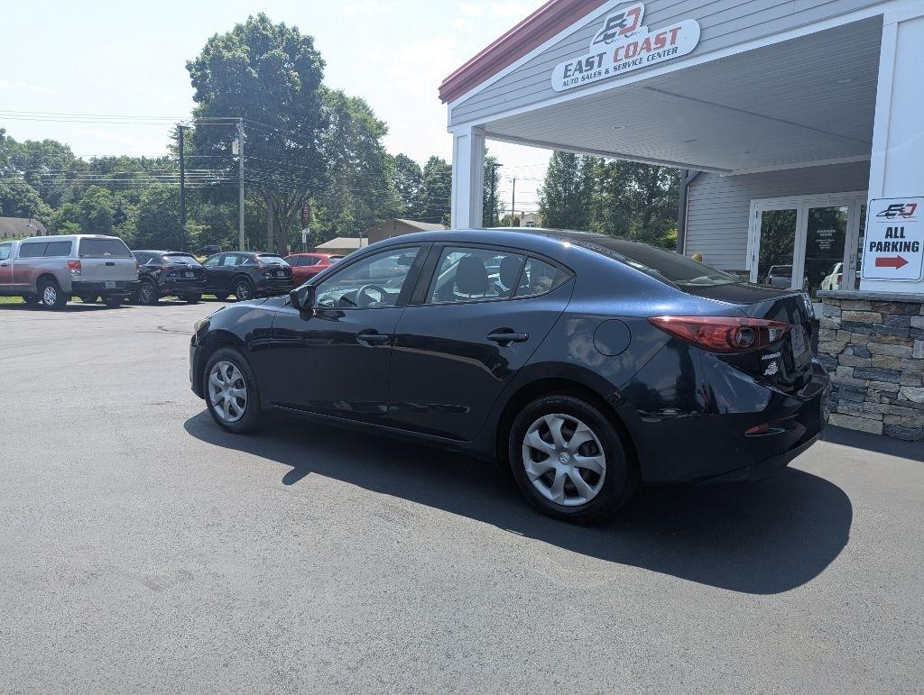 Mazda MAZDA3 i SV AT 4-Door 2015
