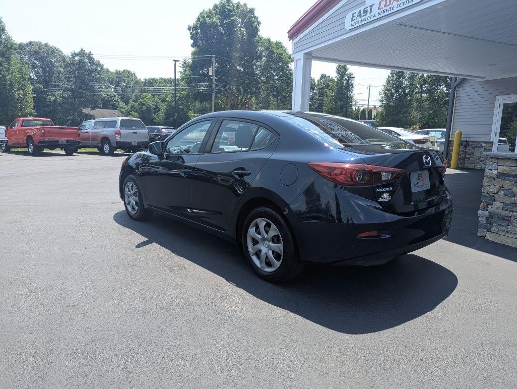 Mazda MAZDA3 i SV AT 4-Door 2015