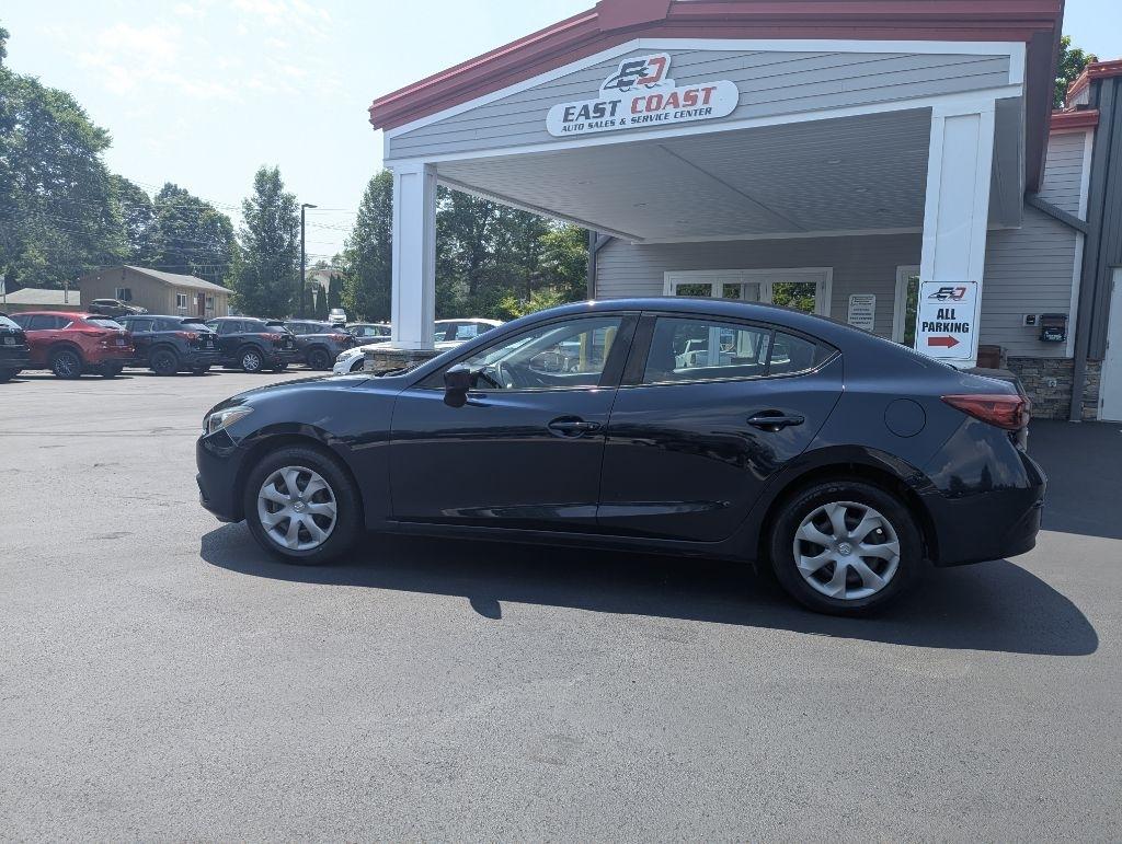 Mazda MAZDA3 i SV AT 4-Door 2015