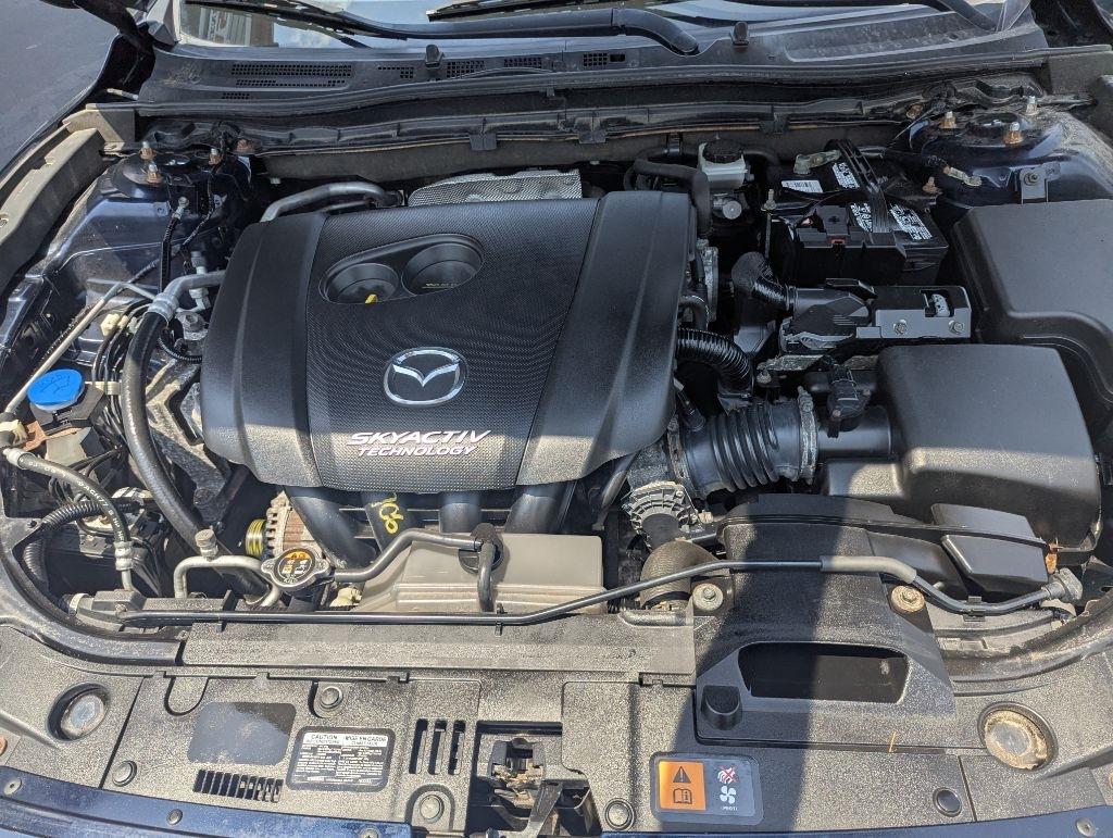 Mazda MAZDA3 i SV AT 4-Door 2015