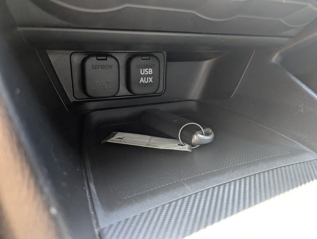 Mazda MAZDA3 i SV AT 4-Door 2015