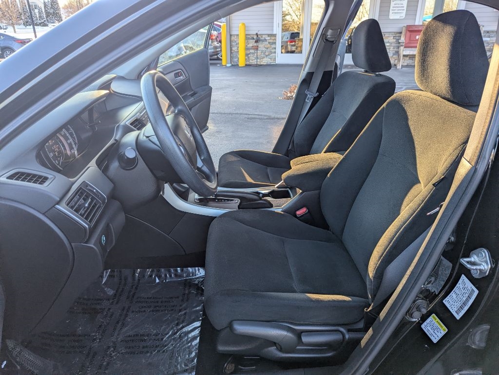 Honda Accord LX Sedan CVT 2013