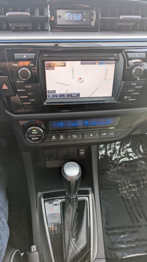 Toyota Corolla LE CVT 2015