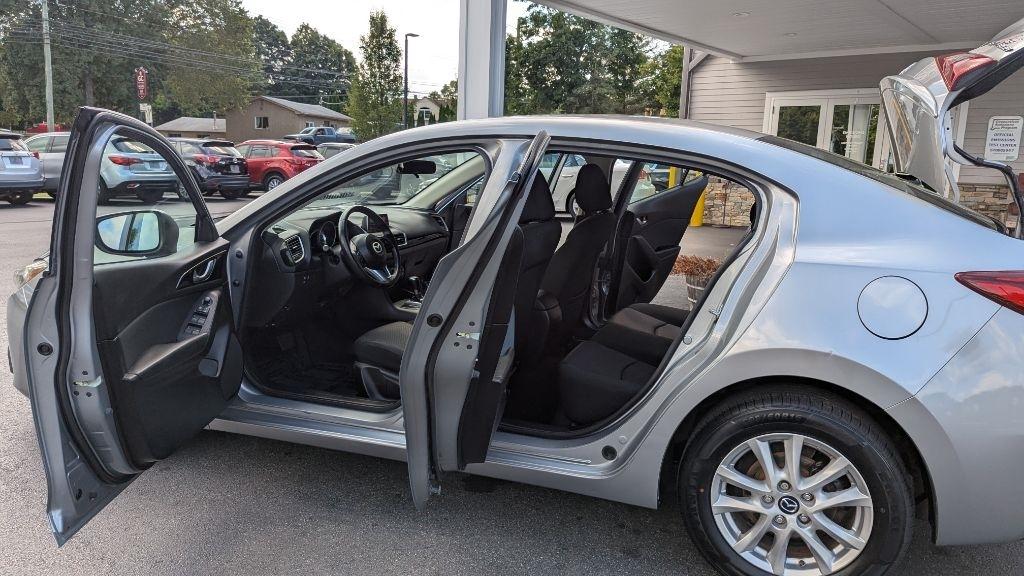 Mazda MAZDA3 i Touring AT 4-Door 2014