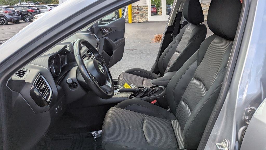 Mazda MAZDA3 i Touring AT 4-Door 2014