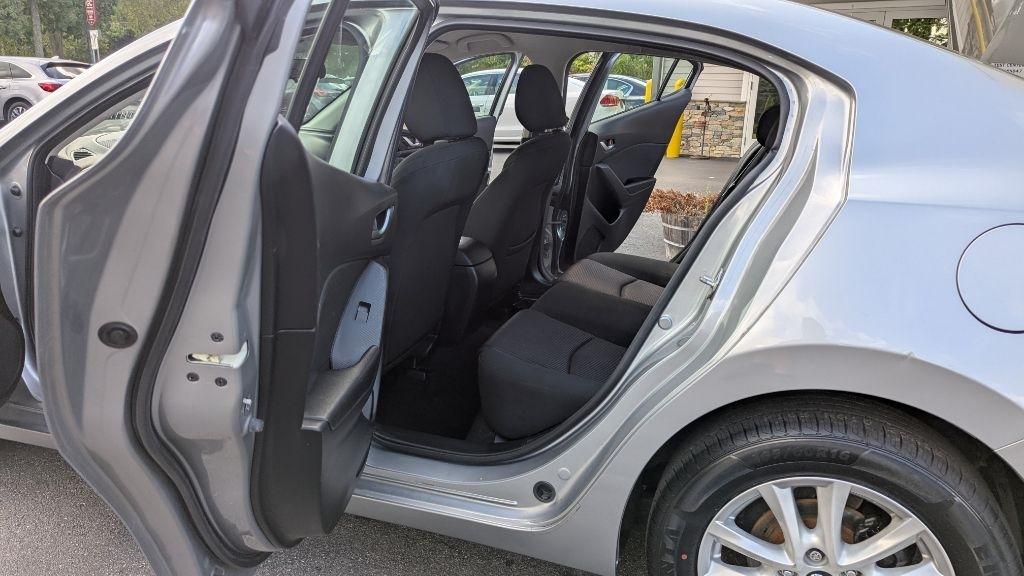 Mazda MAZDA3 i Touring AT 4-Door 2014